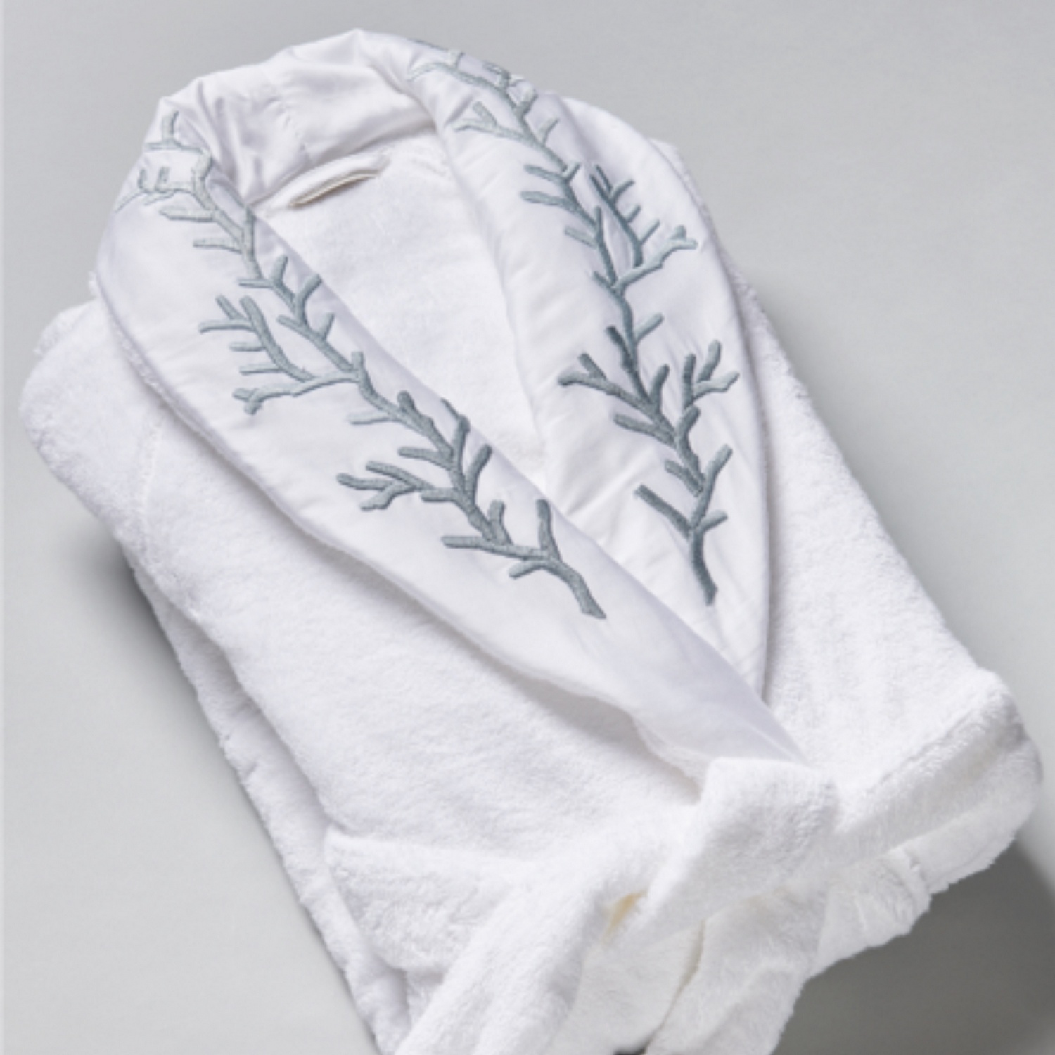 Фото Махровый халат Coral art.White в интернет-магазине HP Linen