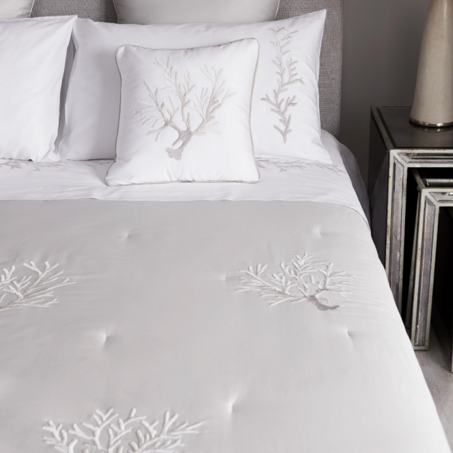 Фото Комплект постельного белья Coral в интернет-магазине HP Linen
